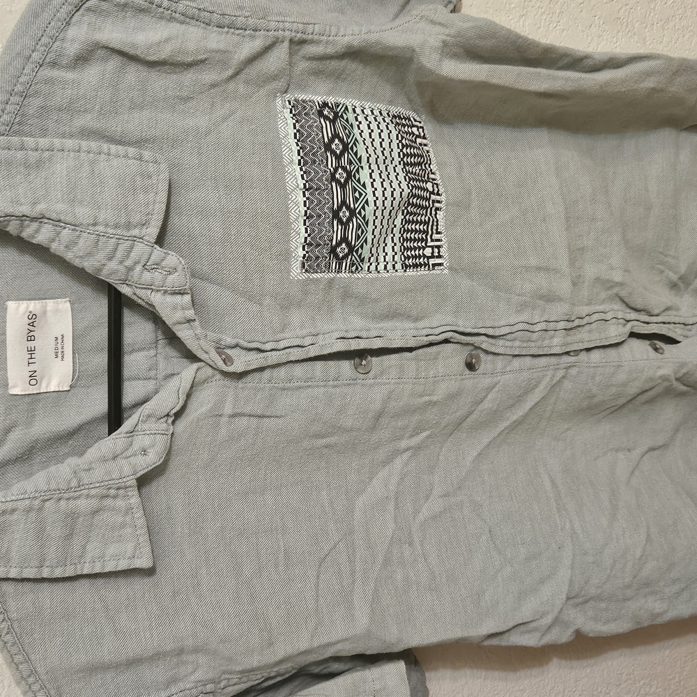 On the Byas Light Gray Shirt with Patterned Pocket, Button Up Shirt Sleeve
